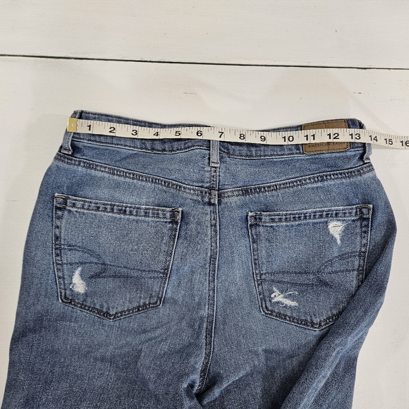 American Eagle Outfitters Distressed Mom Jean Womens Size 4 - Picture 4 of 16